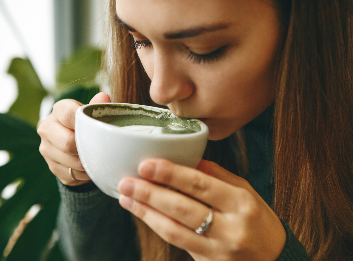 Matcha statt Kaffee: Wie ich endlich wach wurde – ohne Herzrasen.